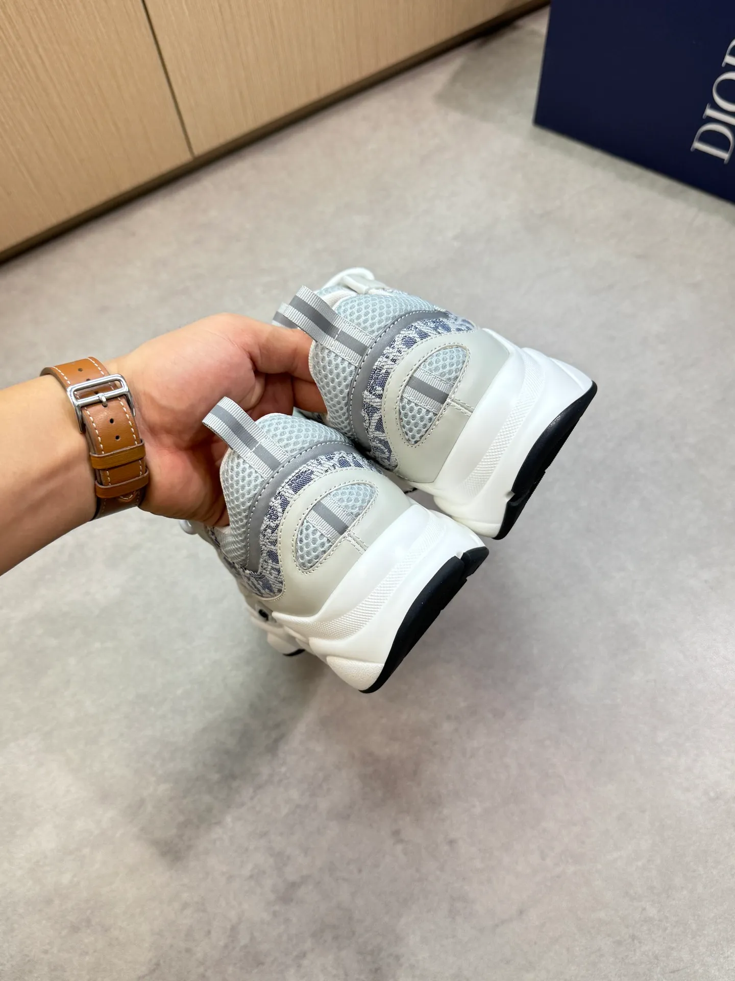 Factory price: 460💰[Dior] Dior - high-end quality original order 🔍🔍🔍 casual sports shoes - upper: 🔝 stone pattern calfskin, high silk mesh canvas, brand totem cloth, tongue and heel; reflective brand webbing - lining: brand canvas - original: ultra-light T men's shoes 💰U foam rubber; two-color molded outsole -Ultra-high quality control·Fine workmanship: highlighted (high-end·nobility·grade) -Size: 39-44 (38, 45, 46, 47, can be customized)·D9285